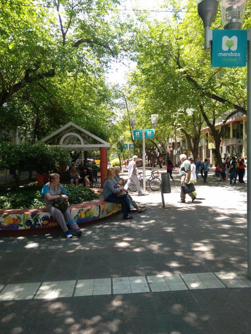 Plaza Independencia Appartement Mendoza Buitenkant foto