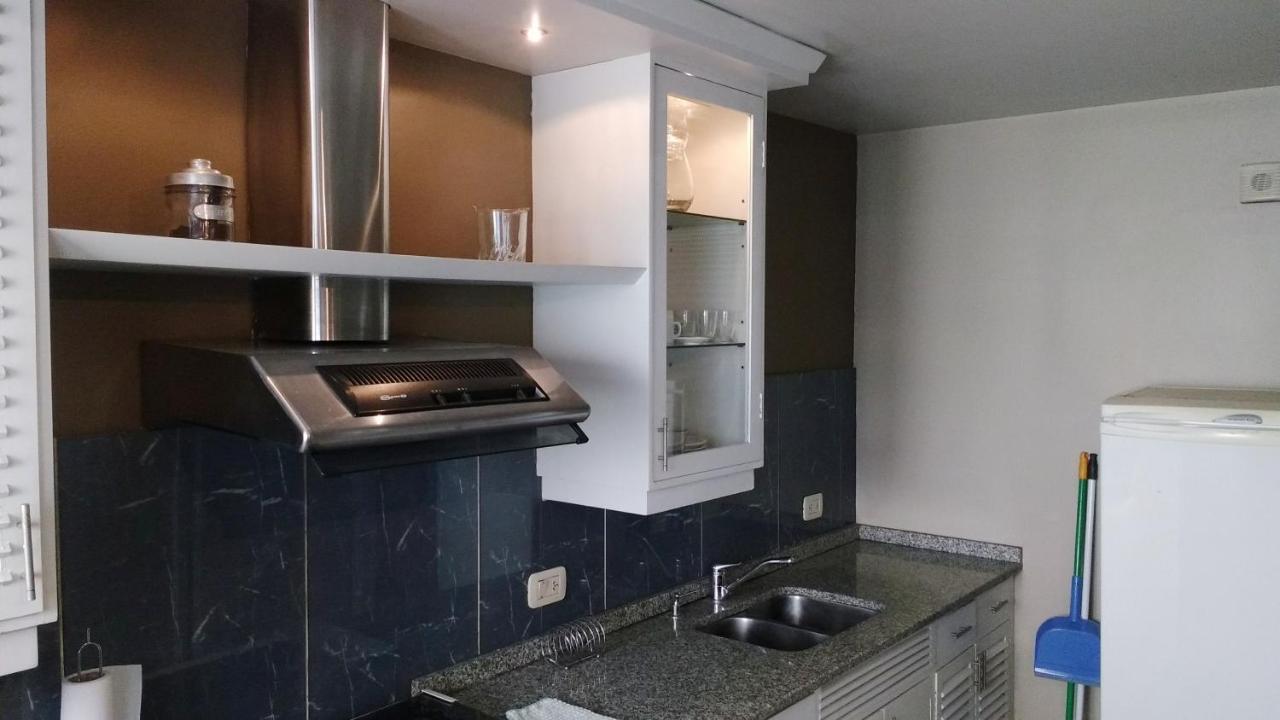 Plaza Independencia Appartement Mendoza Buitenkant foto